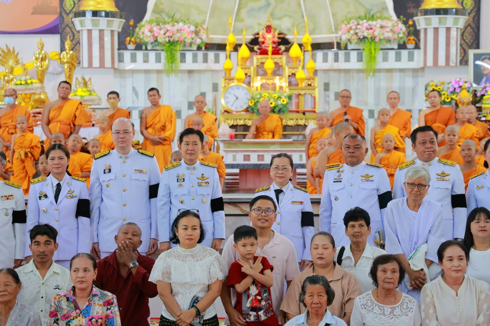 title -  ปฏิรูปที่ดินจังหวัดเพชรบุรี พร้อมด้วยเจ้าหน้าที่สำนักงานการปฏิรูปที่ดินจังหวัดเพชรบุรี ร่วมพิธีบรรพชาสามเณรและบวชศีลจาริณี ตามโครงการบรรพชาอุปสมบทพระภิกษุสามเณรและบวชศีลจาริณีภาคฤดูร้อน จังหวัดเพชรบุรี ประจำปี 2569